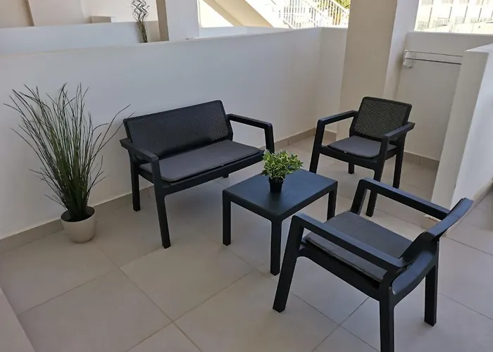 White Deluxe 科斯塔特吉塞