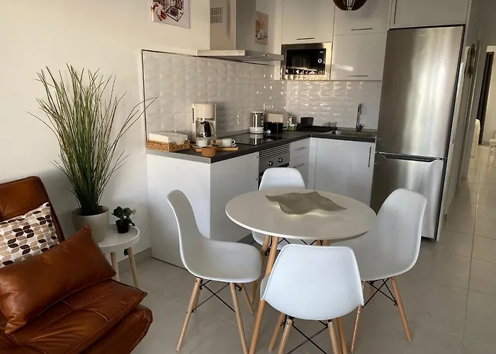 White Deluxe 科斯塔特吉塞