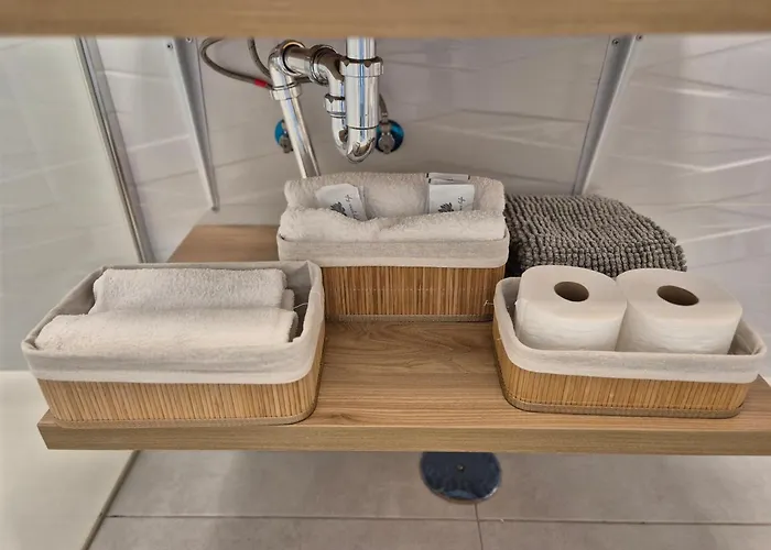 White Deluxe 科斯塔特吉塞