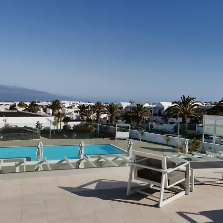 White Deluxe * Costa Teguise