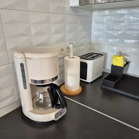 White Deluxe Apartment *