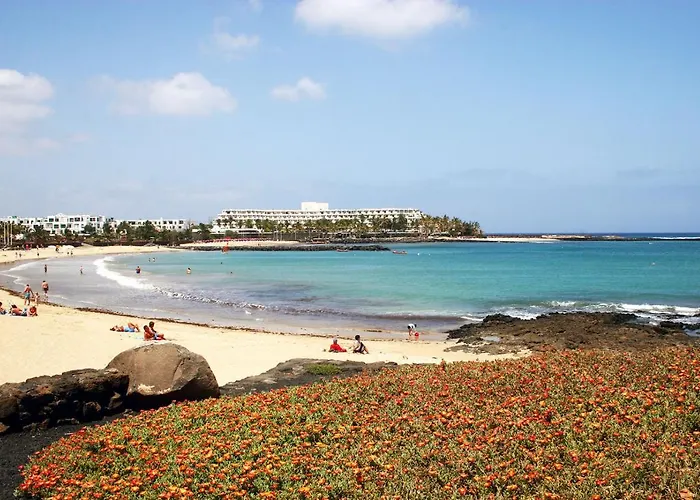 White Deluxe Apartment Costa Teguise