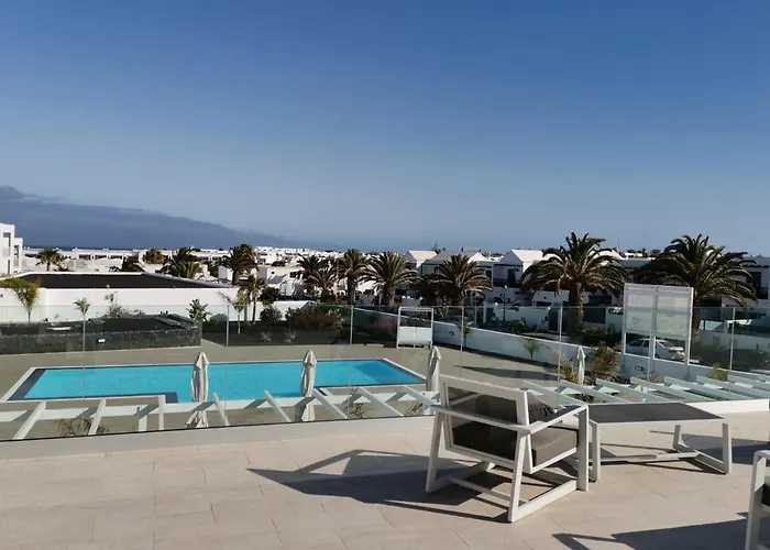 White Deluxe * Costa Teguise