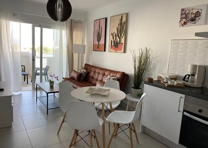 White Deluxe Apartment