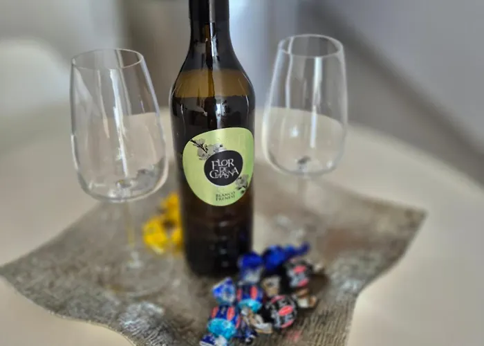 White Deluxe Costa Teguise