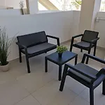 White Deluxe 코스타 테기세